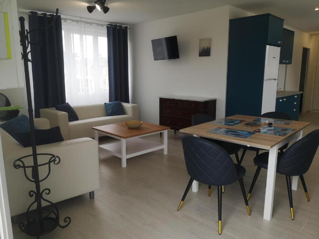 Place Alexandre Stanier Apt N 7 Avec Terrasse アネル エクステリア 写真